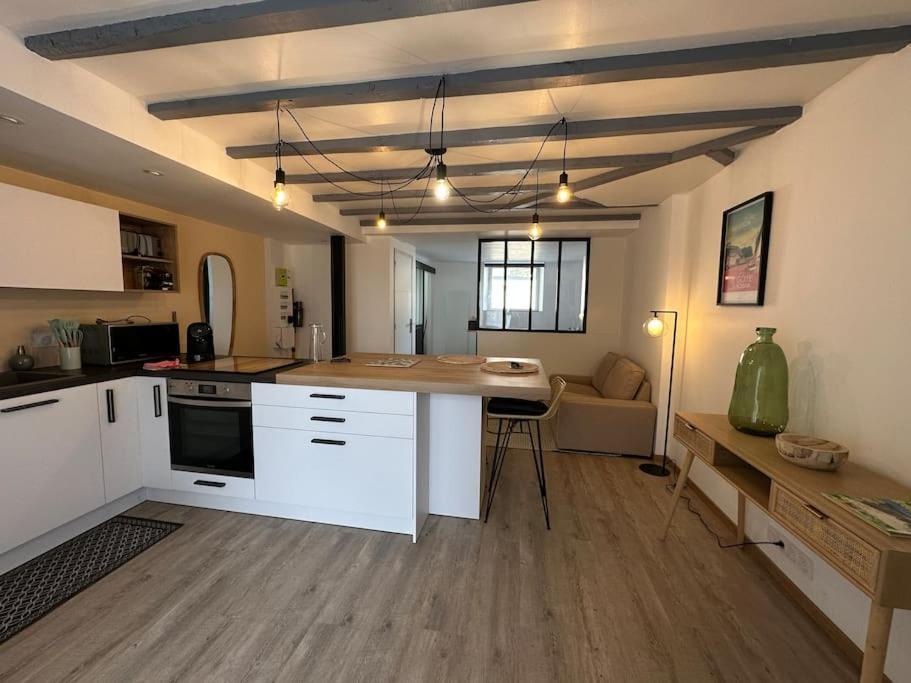Appartement Moderne Avec Jardin Et Parking Vannes Exterior photo